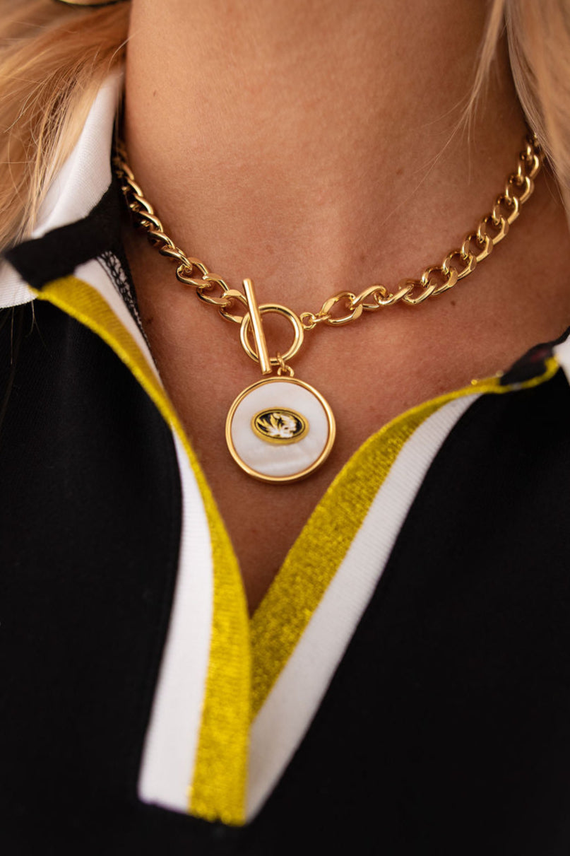 Missouri Pearl Pendant Necklace